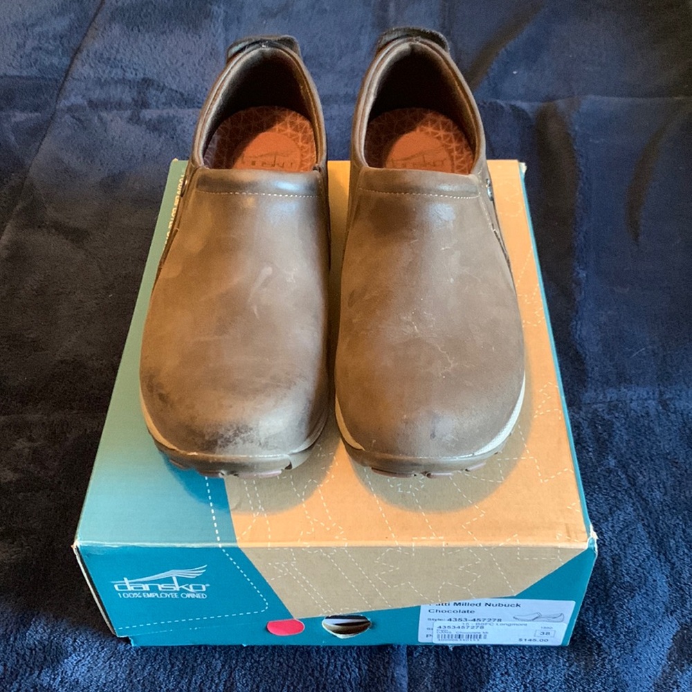 Dansko Patti Milled Nubuck shoes. Size 38